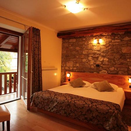 Appartement Domacija Linc à Rodik Extérieur photo
