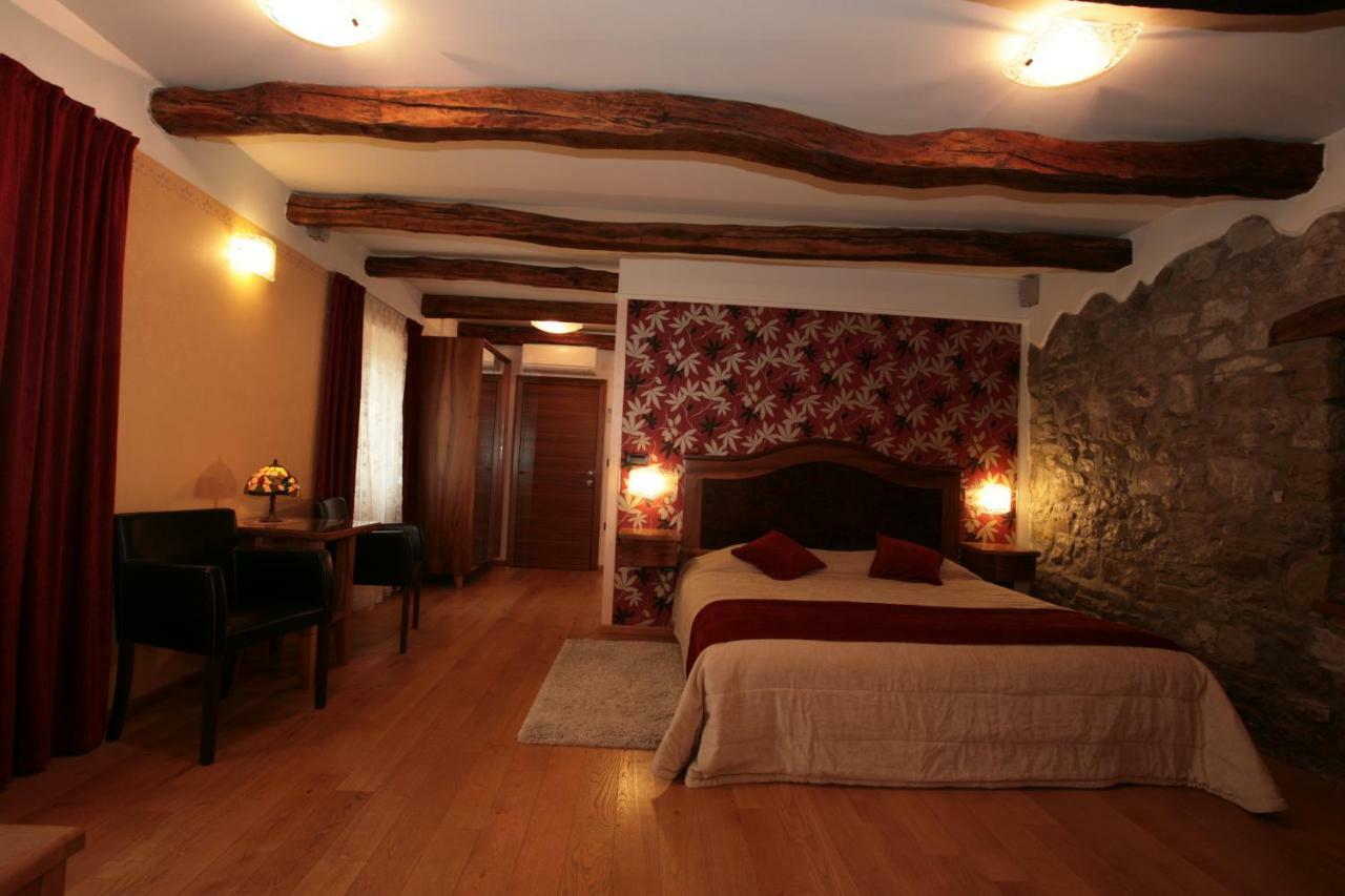 Appartement Domacija Linc à Rodik Extérieur photo