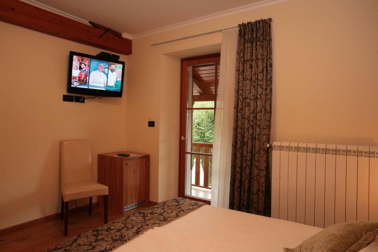Appartement Domacija Linc à Rodik Extérieur photo